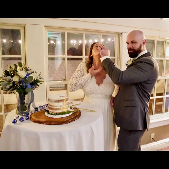 Meet your Posher, Erika - Picture 2 of 3